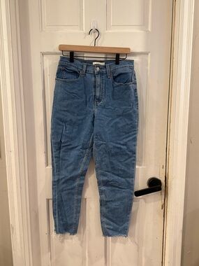 Levi’s Mom Jeans